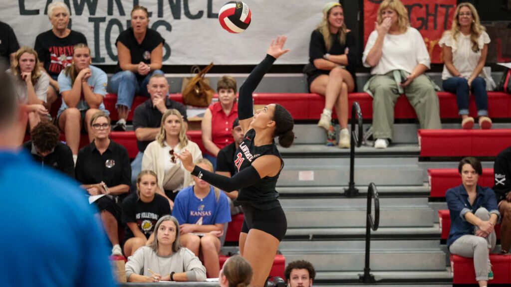 Lawrence volleyball vs. Shawnee Mission Northwest-4