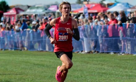 Lawrence’s Schwartz takes 4th in Manhattan Invitational boys cross country race, leads Lions to 5th place team finish